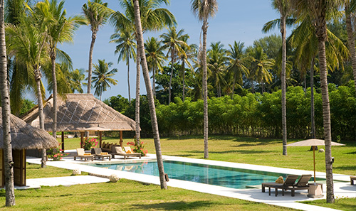 Beachront Lombok villa Sepoi Sepoi